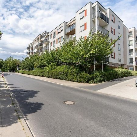 Cozy Apartment Karpia 17 With Terrace In Poznan By Noclegi Renters エクステリア 写真