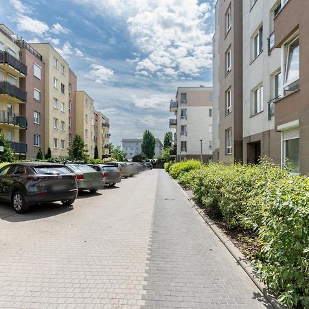 Cozy Apartment Karpia 17 With Terrace In Poznan By Noclegi Renters エクステリア 写真