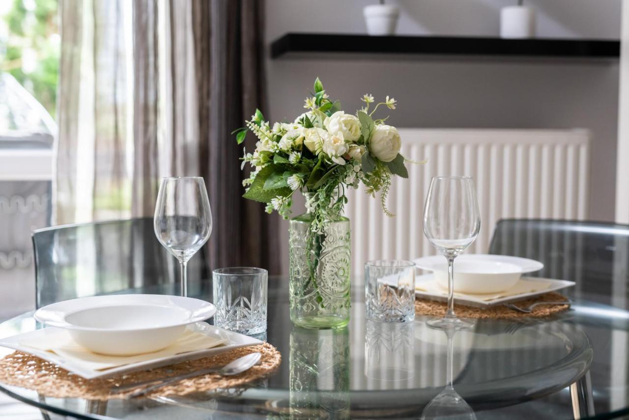 Cozy Apartment Karpia 17 With Terrace In Poznan By Noclegi Renters エクステリア 写真