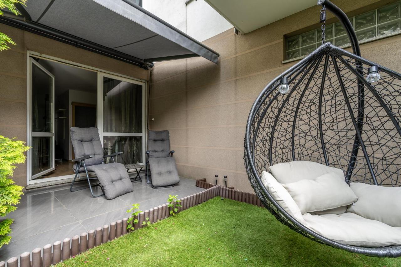 Cozy Apartment Karpia 17 With Terrace In Poznan By Noclegi Renters エクステリア 写真
